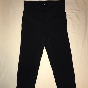 Athleta High Rise Chaturanga Capri 19”